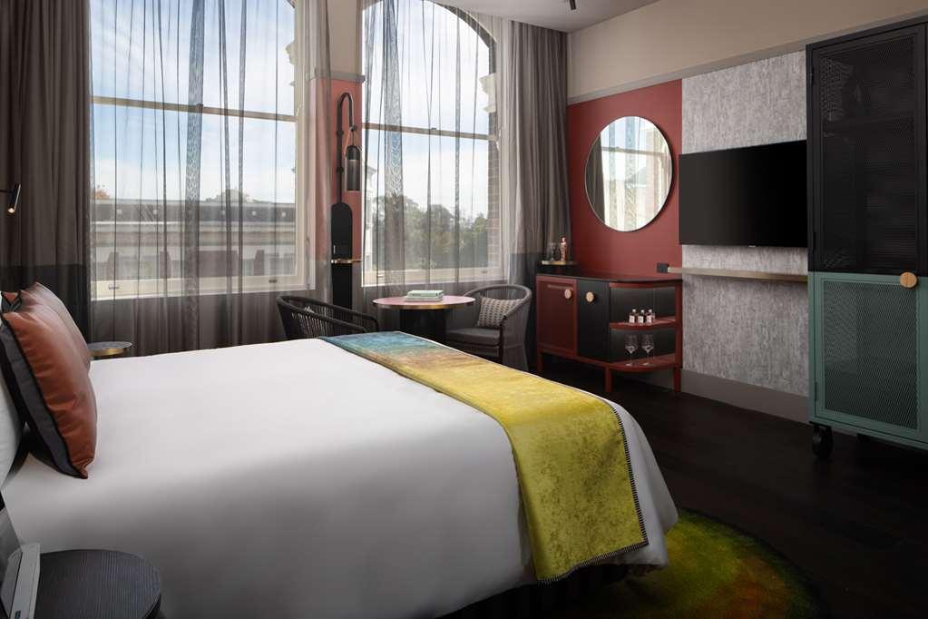 Qt Newcastle Hotel Cameră foto A room at the hotel